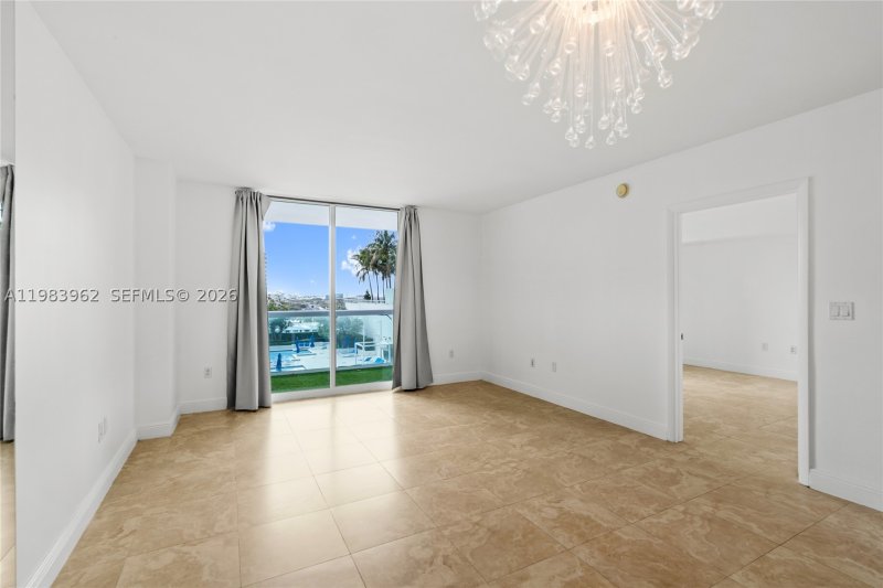 Condo for sale at 1800 Club 1208