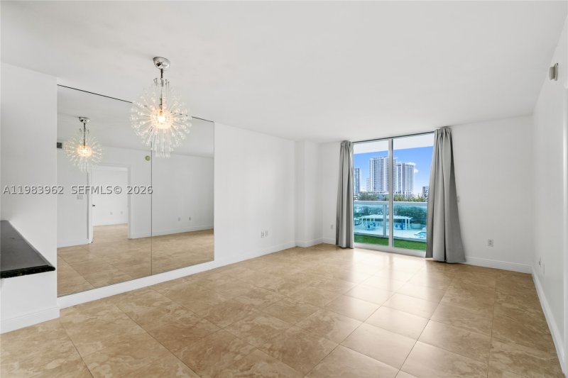 Condo for sale at 1800 Club 1208