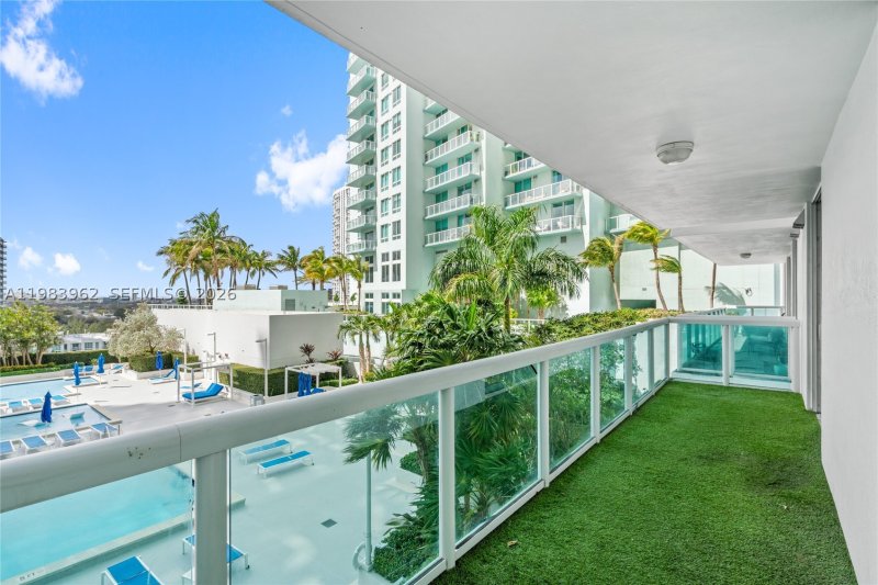 Condo for sale at 1800 Club 1208