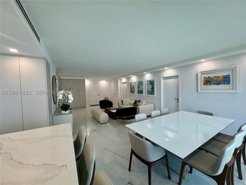 Apartment for rent at Balmoral Condo 20E