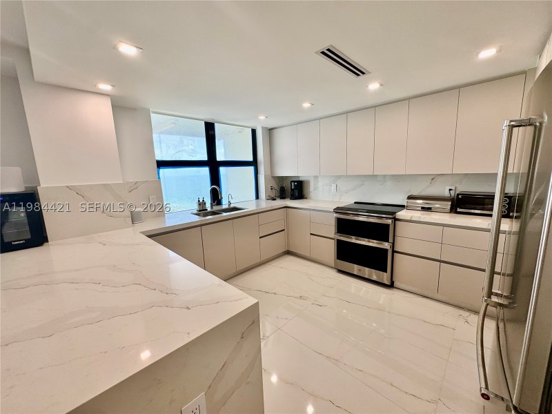 Apartment for rent at Balmoral Condo 20E