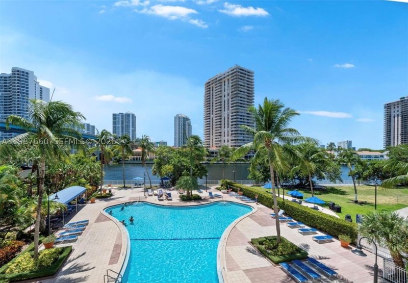 Apartment for rent at Ocean View 1623