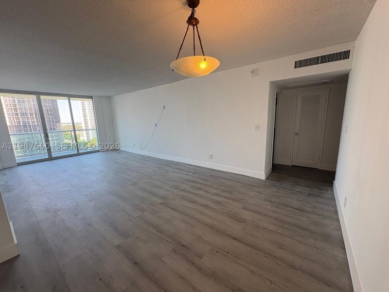 Apartment for rent at Ocean View 1623