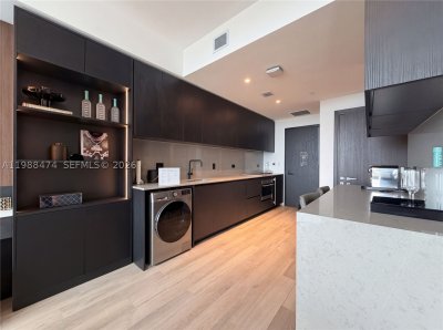 Comprar apartamento no E11EVEN Hotel & Residences 4111