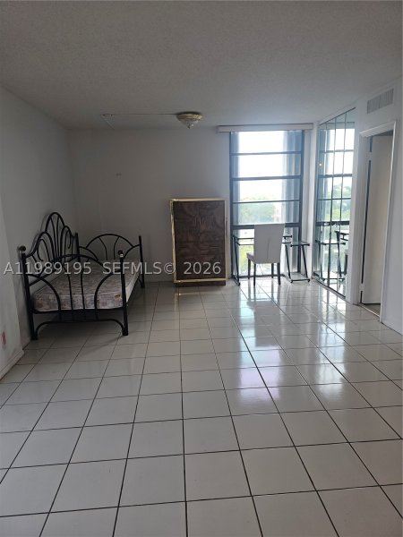 Condo for sale at Biscaya 601