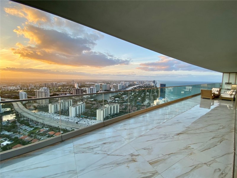 Condo for sale at Residences by Armani / Casa 5105