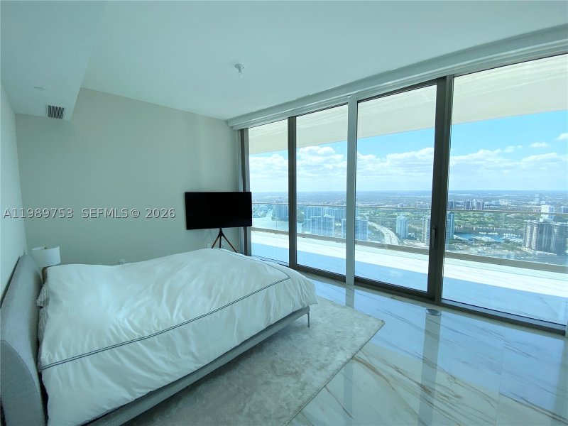Condo for sale at Residences by Armani / Casa 5105