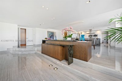 Comprar apartamento en Residences at Vizcaya 502