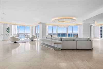 Comprar apartamento no Trump Royale 1209