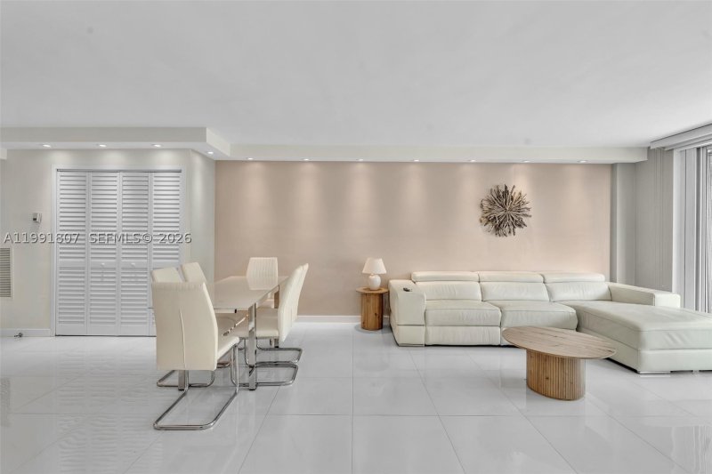 Alquiler de apartamento en Carlisle On The Ocean 303