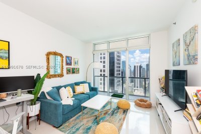Comprar apartamento no 500 Brickell West Tower 4308