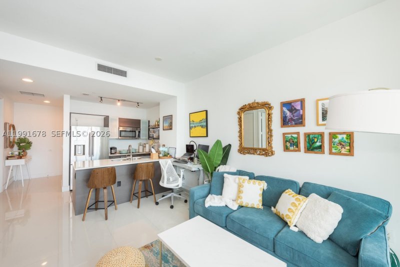 Condo for sale at 500 Brickell West Tower 4308