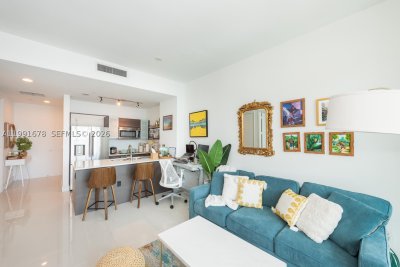 Comprar apartamento no 500 Brickell West Tower 4308