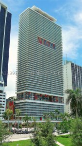 Comprar apartamento no 50 Biscayne 4111