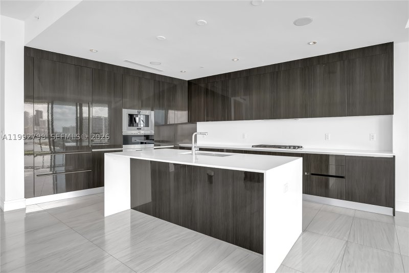 Comprar apartamento en Echo Aventura 615