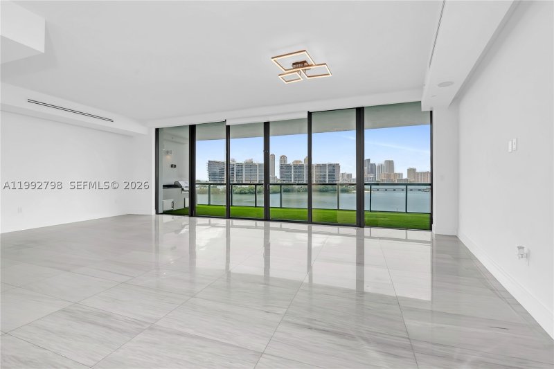 Comprar apartamento en Echo Aventura 615