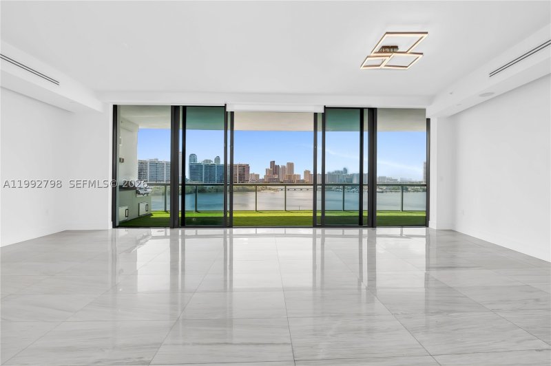 Comprar apartamento en Echo Aventura 615