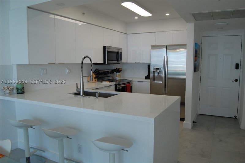 Apartment for rent at The Wave Condo 712