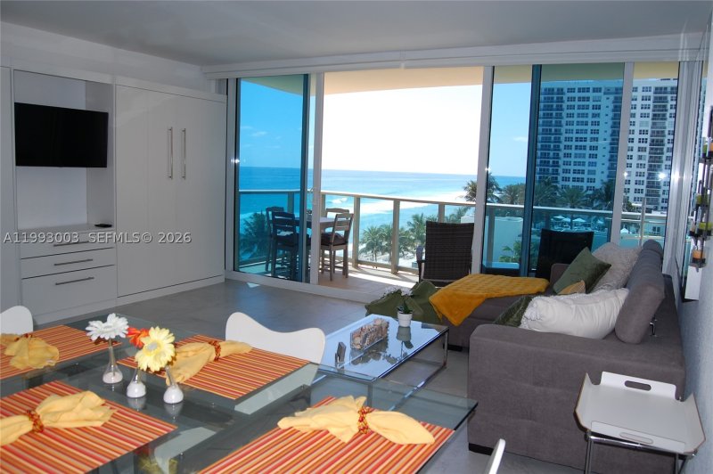 Apartment for rent at The Wave Condo 712