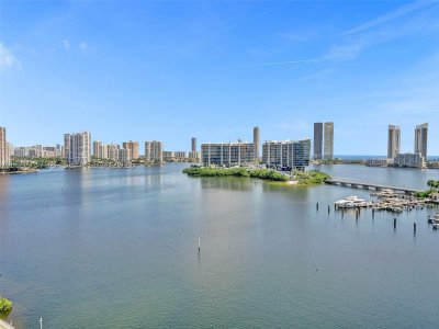 Comprar apartamento no 7000 Williams Island 1207