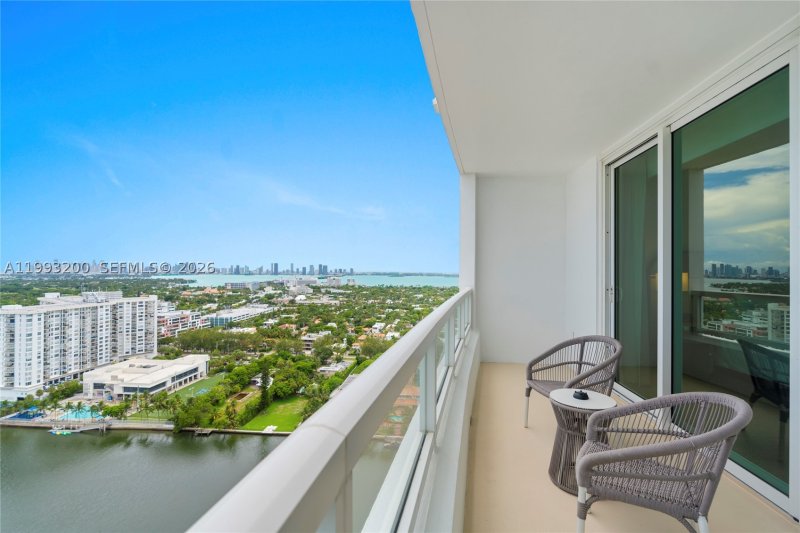 Comprar apartamento en Fontainebleau II 2612