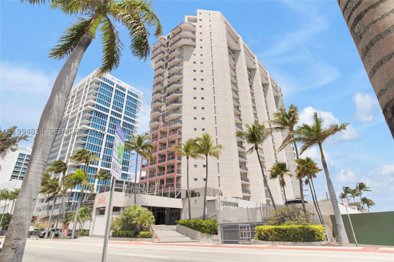 Comprar apartamento no The Sterling 504