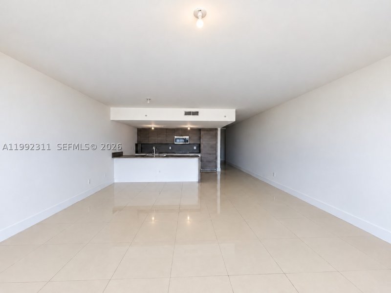Apartment for rent at 400 Sunny Isles 819