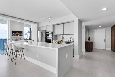 Aluguel de apartamento no Beach Club Two 1501