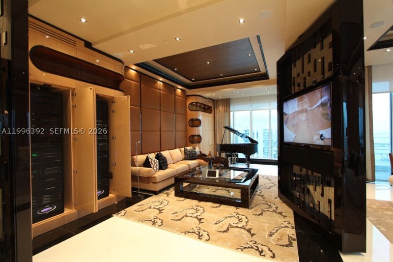 Condo for sale at Asia on Brickell PH3403