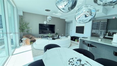 Comprar apartamento en The Bond 1801