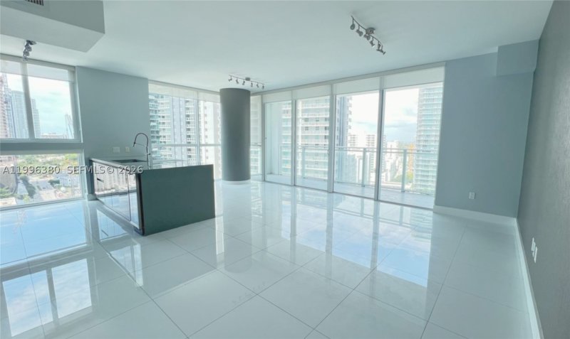 Condo for sale at The Bond 1801