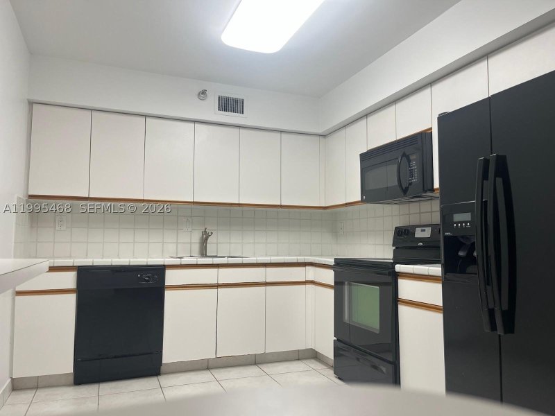 Condo for sale at Mystic Pointe 500 1711