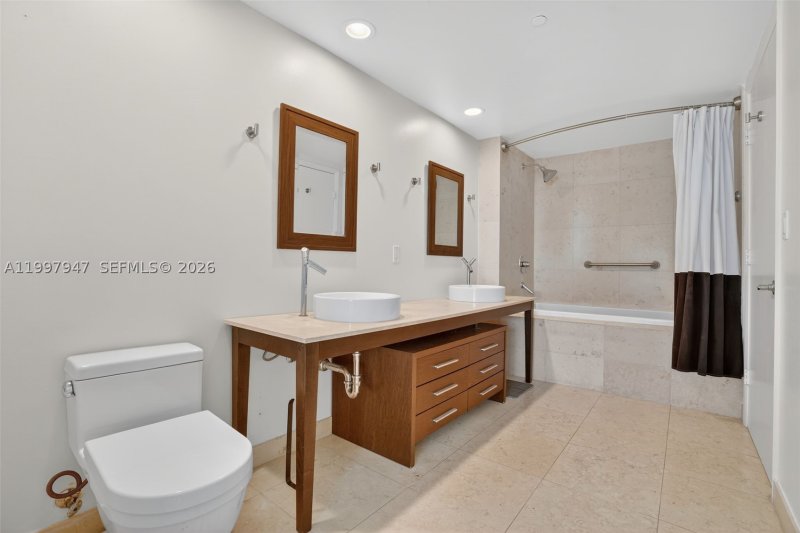 Comprar apartamento no Icon Brickell Tower II 1007