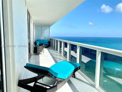 Aluguel de apartamento no Beach Club Two 3203