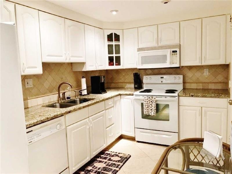 Apartment for rent at Galt Towers 15a
