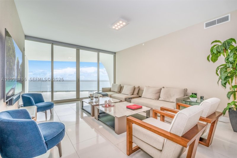 Alquiler de apartamento en Jade Signature 903