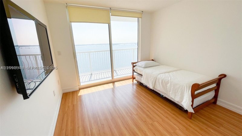 Comprar apartamento no The Club At Brickell Bay 1702