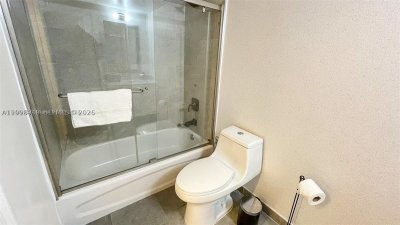 Comprar apartamento no The Club At Brickell Bay 1702
