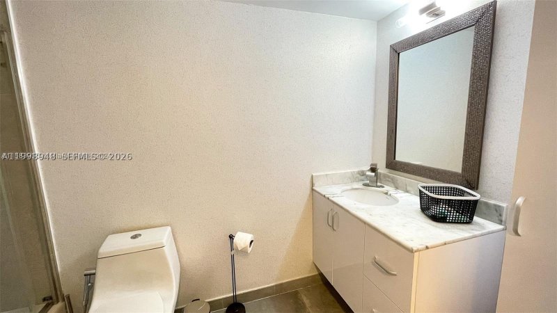 Comprar apartamento no The Club At Brickell Bay 1702