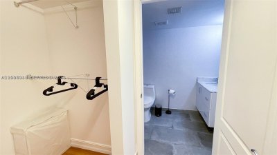 Comprar apartamento no The Club At Brickell Bay 1702