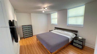 Comprar apartamento no The Club At Brickell Bay 1702
