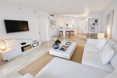 Aluguel de apartamento no The Collins Condo 1611