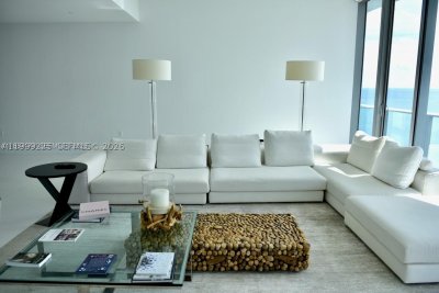 Alquiler de apartamento en Chateau Beach Residences 2802