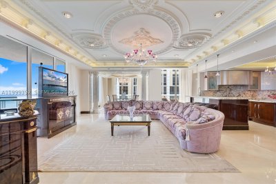 Comprar apartamento no Acqualina Resort & Spa PH4506