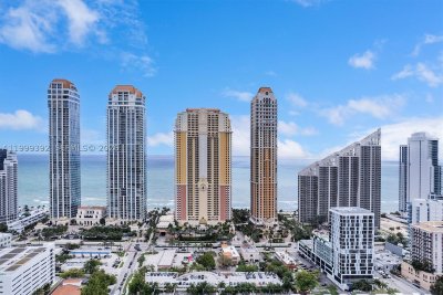 Comprar apartamento no Acqualina Resort & Spa PH4506