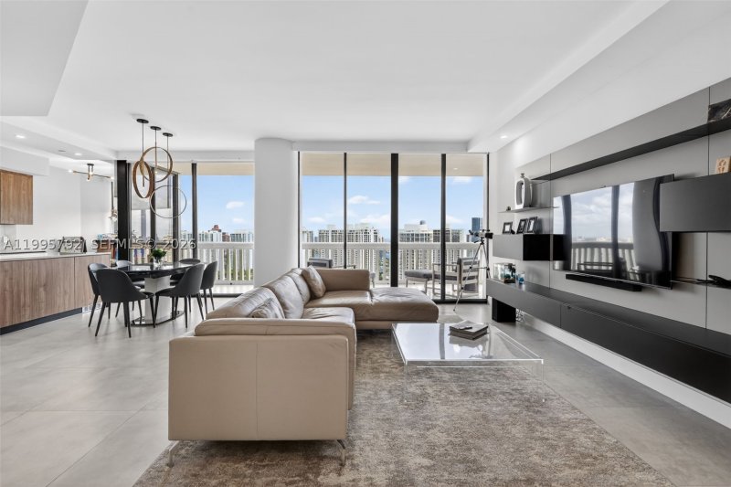 Comprar apartamento en 1000 Williams Island 3107