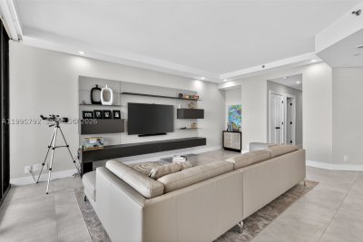 Comprar apartamento en 1000 Williams Island 3107
