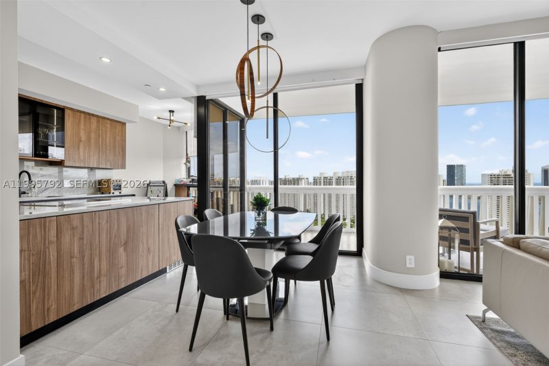 Comprar apartamento en 1000 Williams Island 3107
