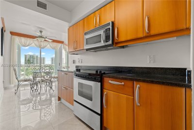 Comprar apartamento no Oceania 5 554