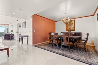 Comprar apartamento no Oceania 5 554